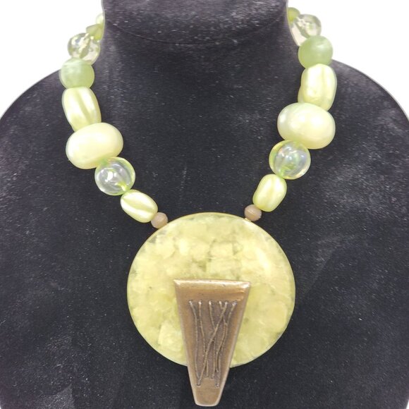 Chunky Green Beaded Statement Necklace With Large Light Green Pendant & Bronze A - Picture 1 of 12